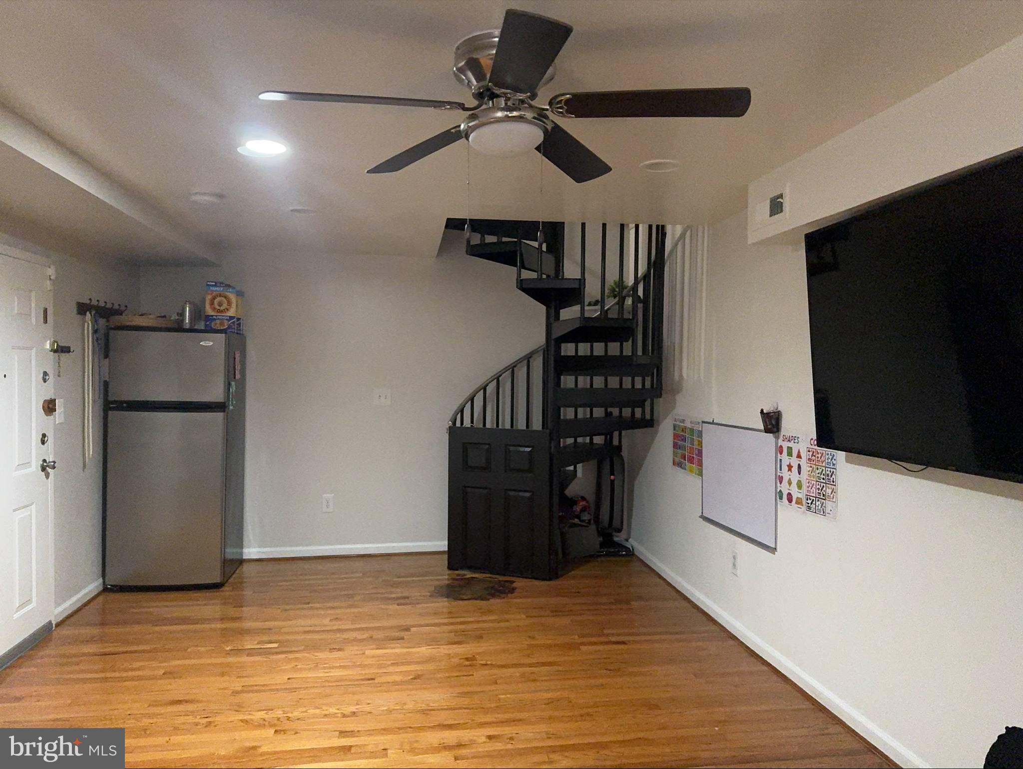 MARKHAM VIEW CONDOMINIUMS - Residential