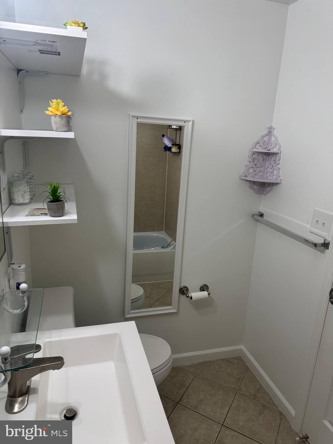 MARKHAM VIEW CONDOMINIUMS - Residential