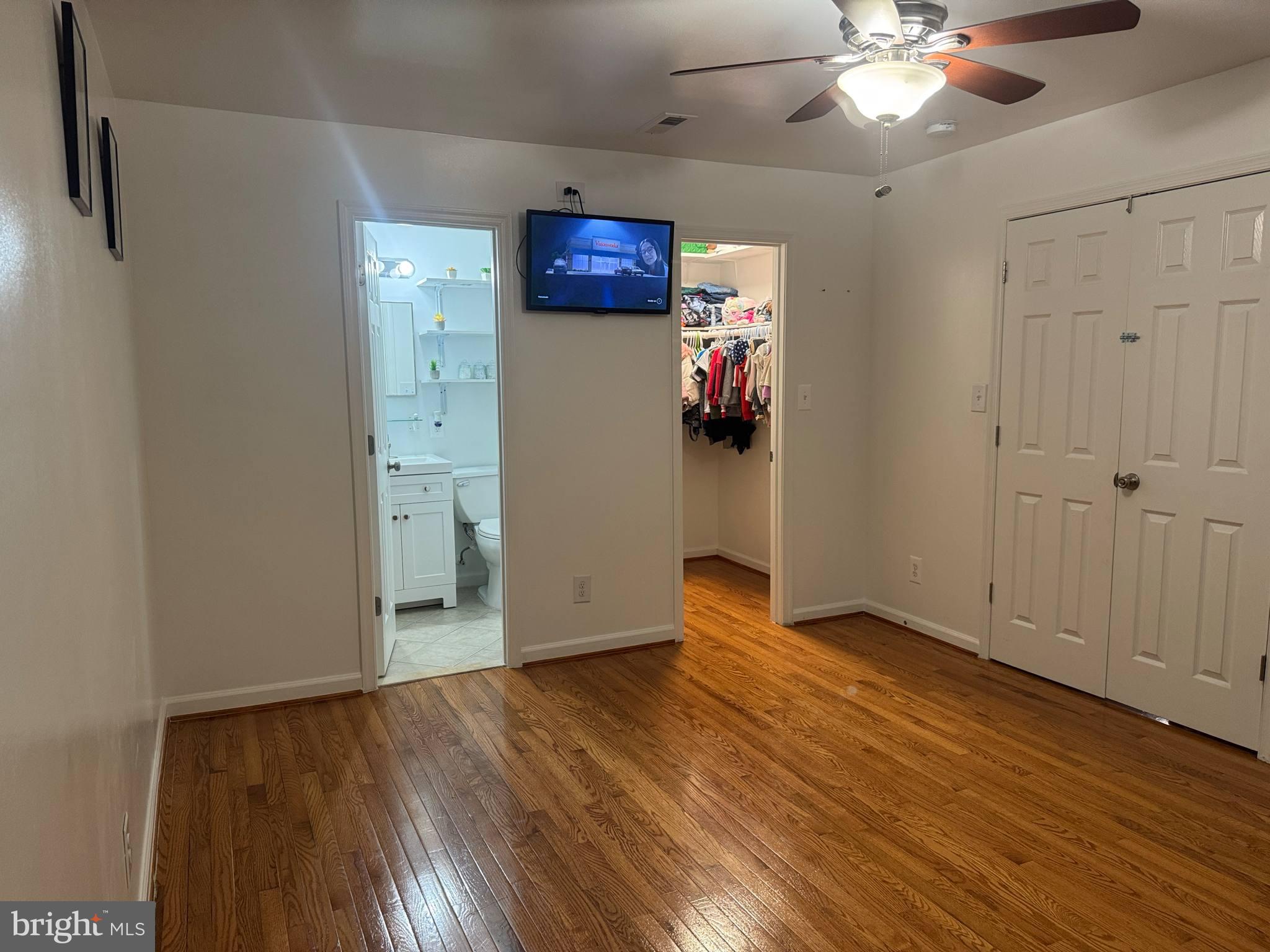 MARKHAM VIEW CONDOMINIUMS - Residential