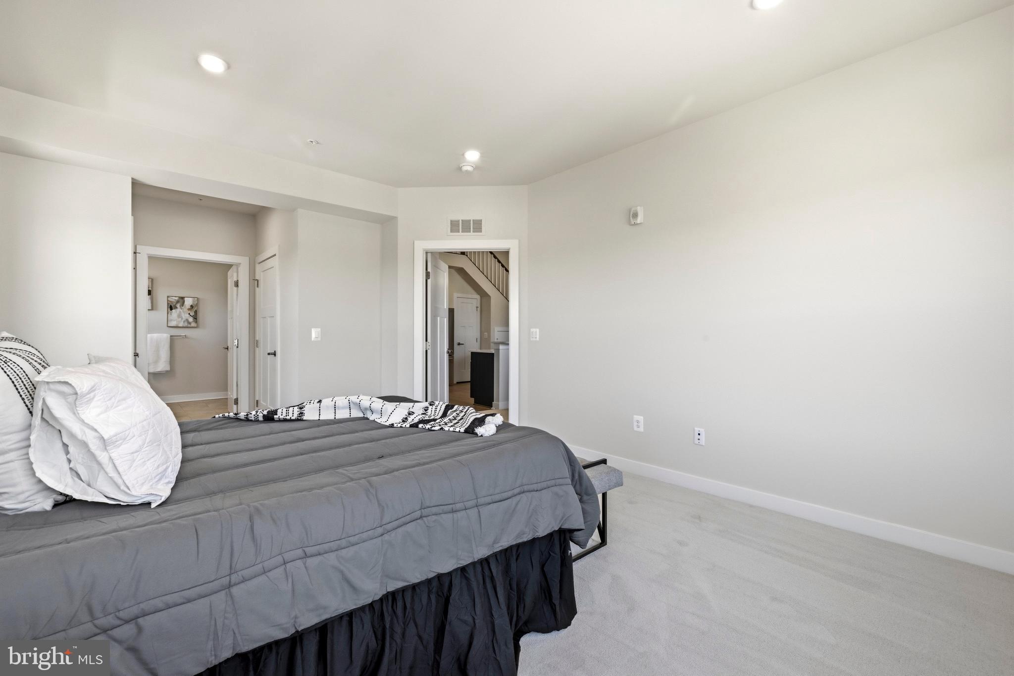 THE WOODLANDS - Residential