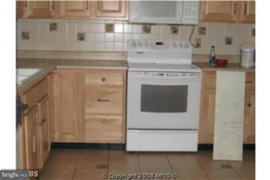 STERLING - Residential Lease