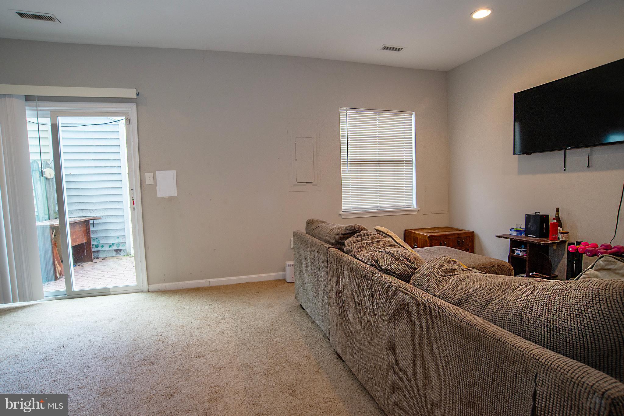 SALEM STATION - Residential