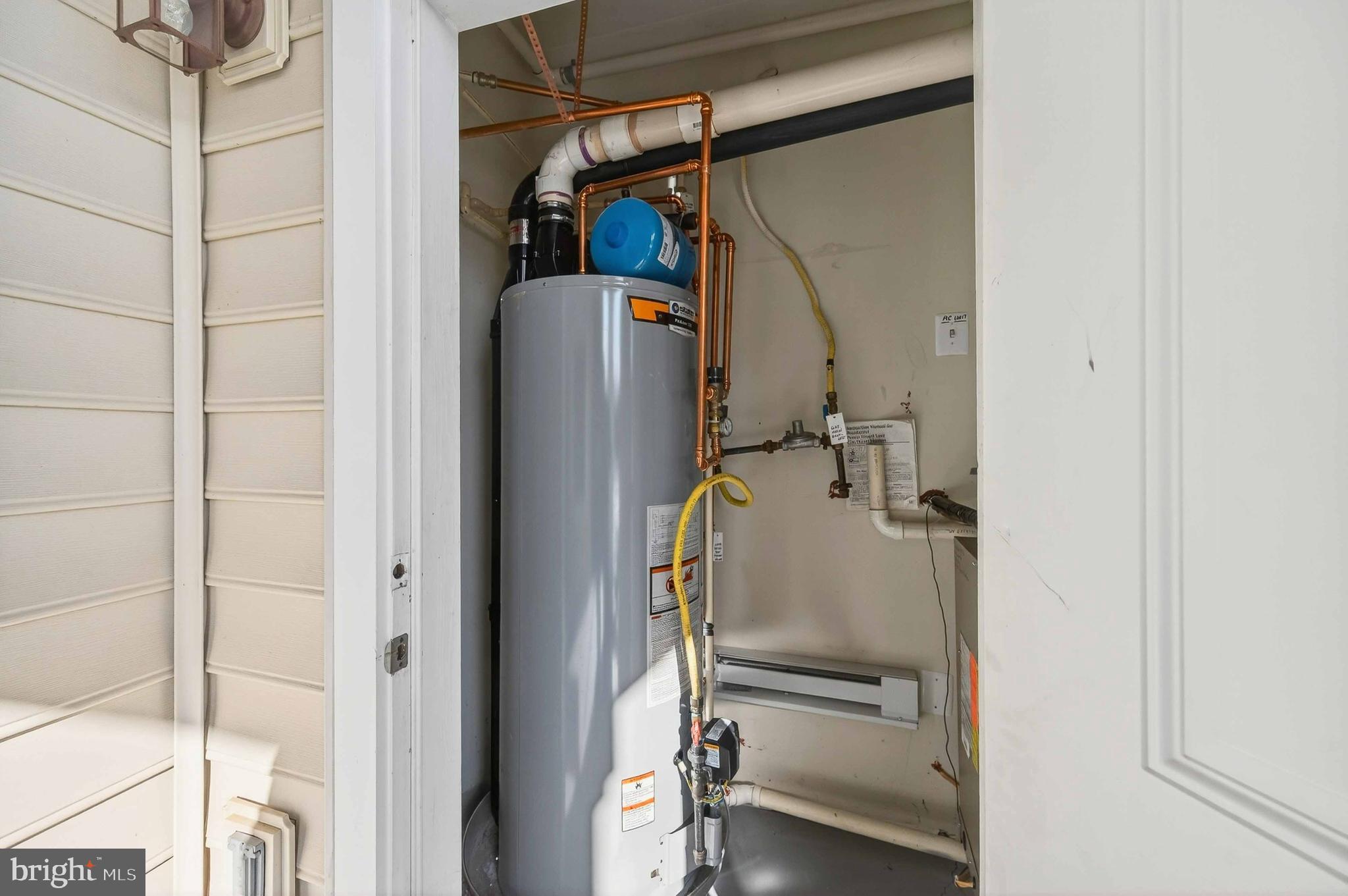 REGENCY AT DOMINION VALLEY - Residential