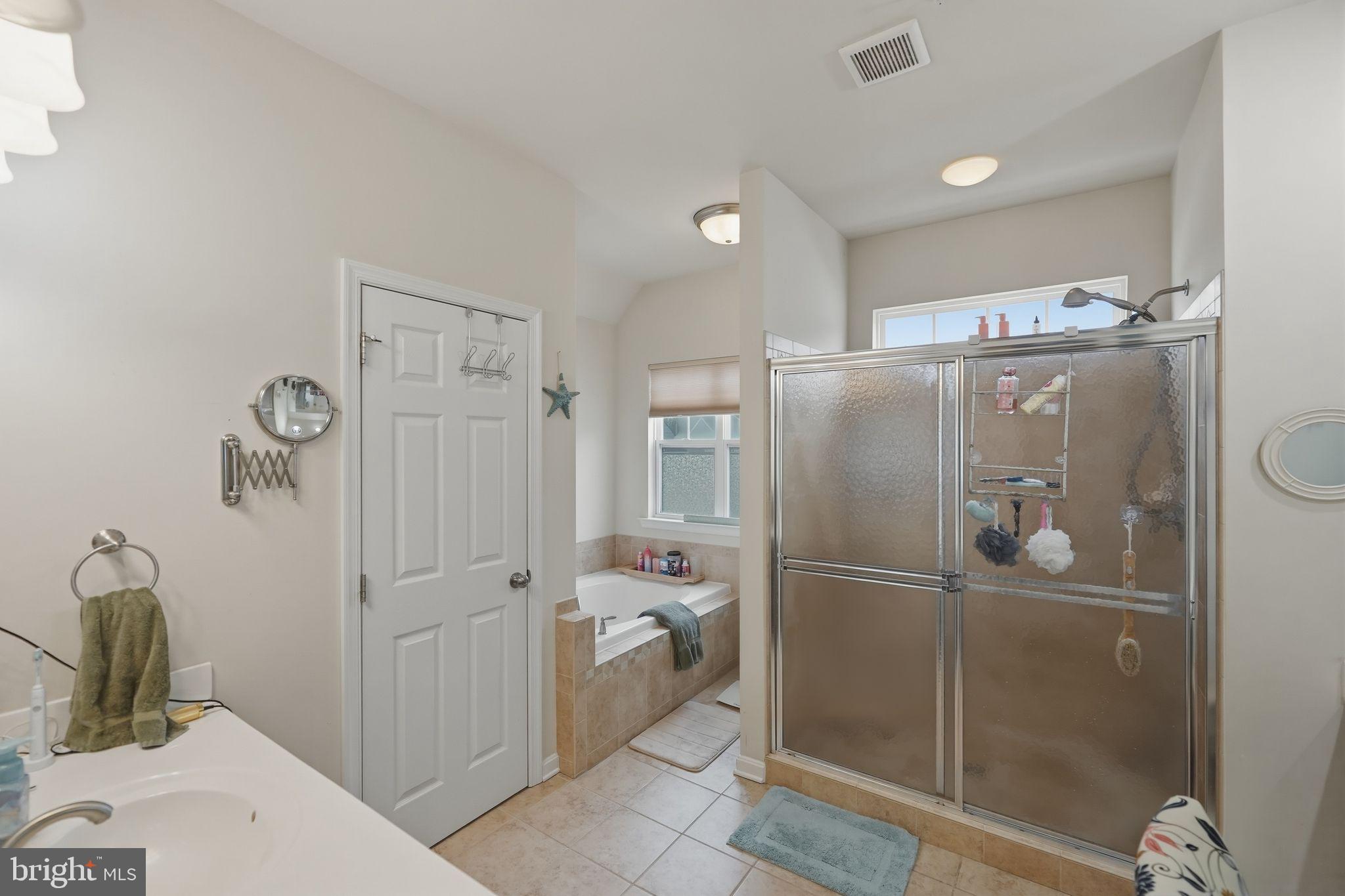 ELIZABETH HILLS PHASE 1 - Residential