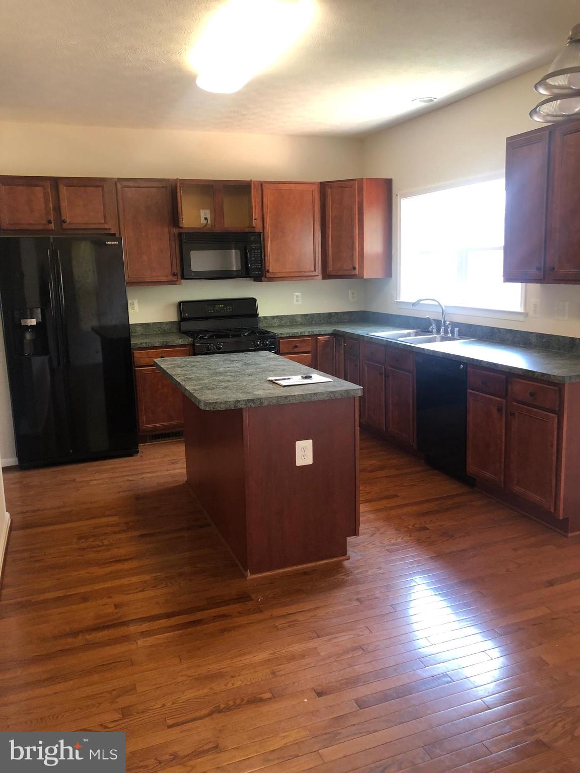 PORT AQUIA - Residential Lease