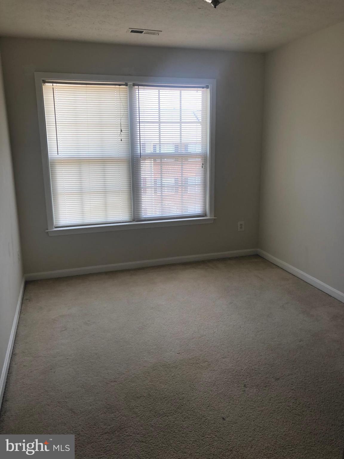 PORT AQUIA - Residential Lease