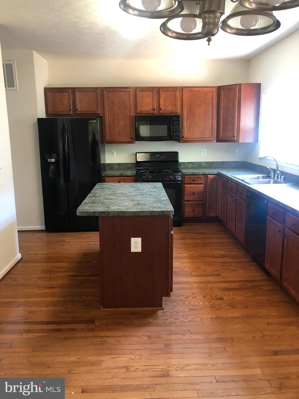 PORT AQUIA - Residential Lease