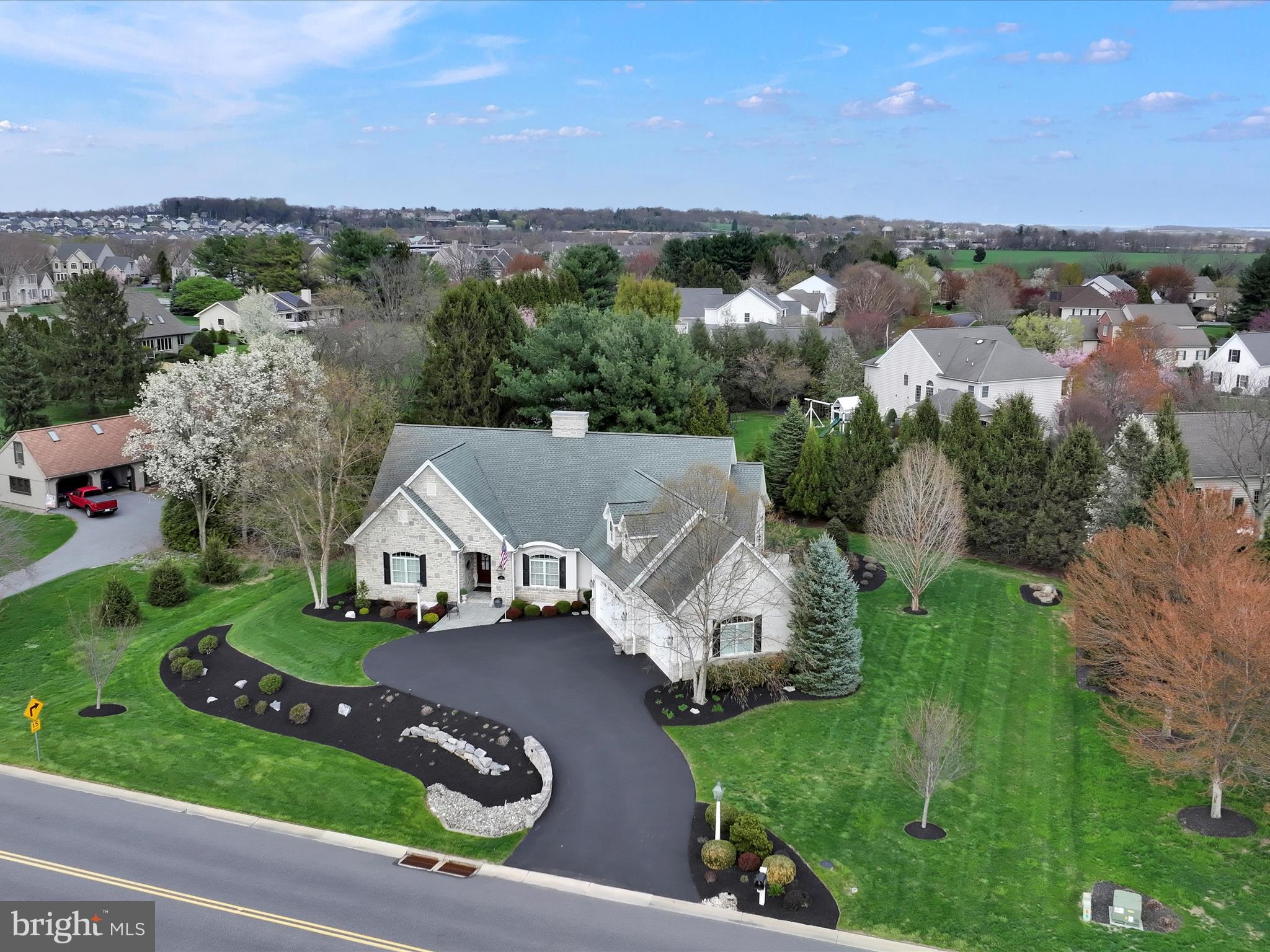 OLDE FIELD - Residential