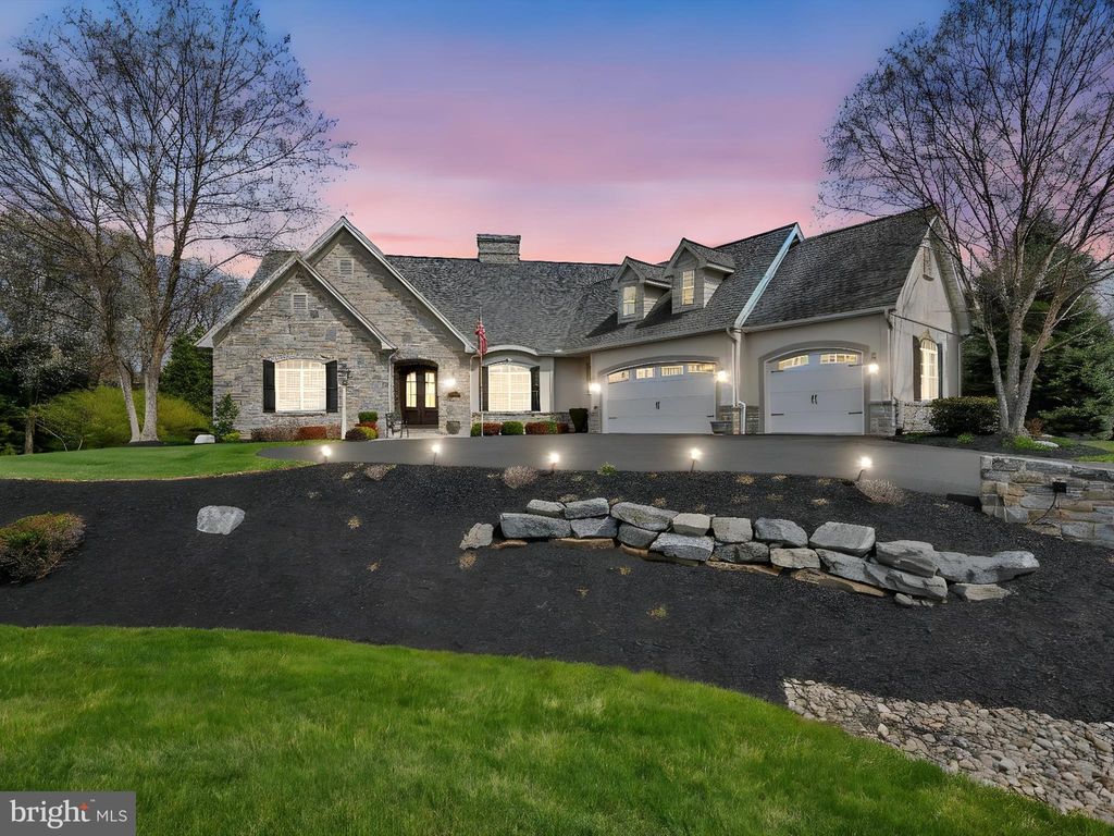 Photo of 992 Buckwalter Road, LITITZ, PA 17543 (MLS # PALA2068854)