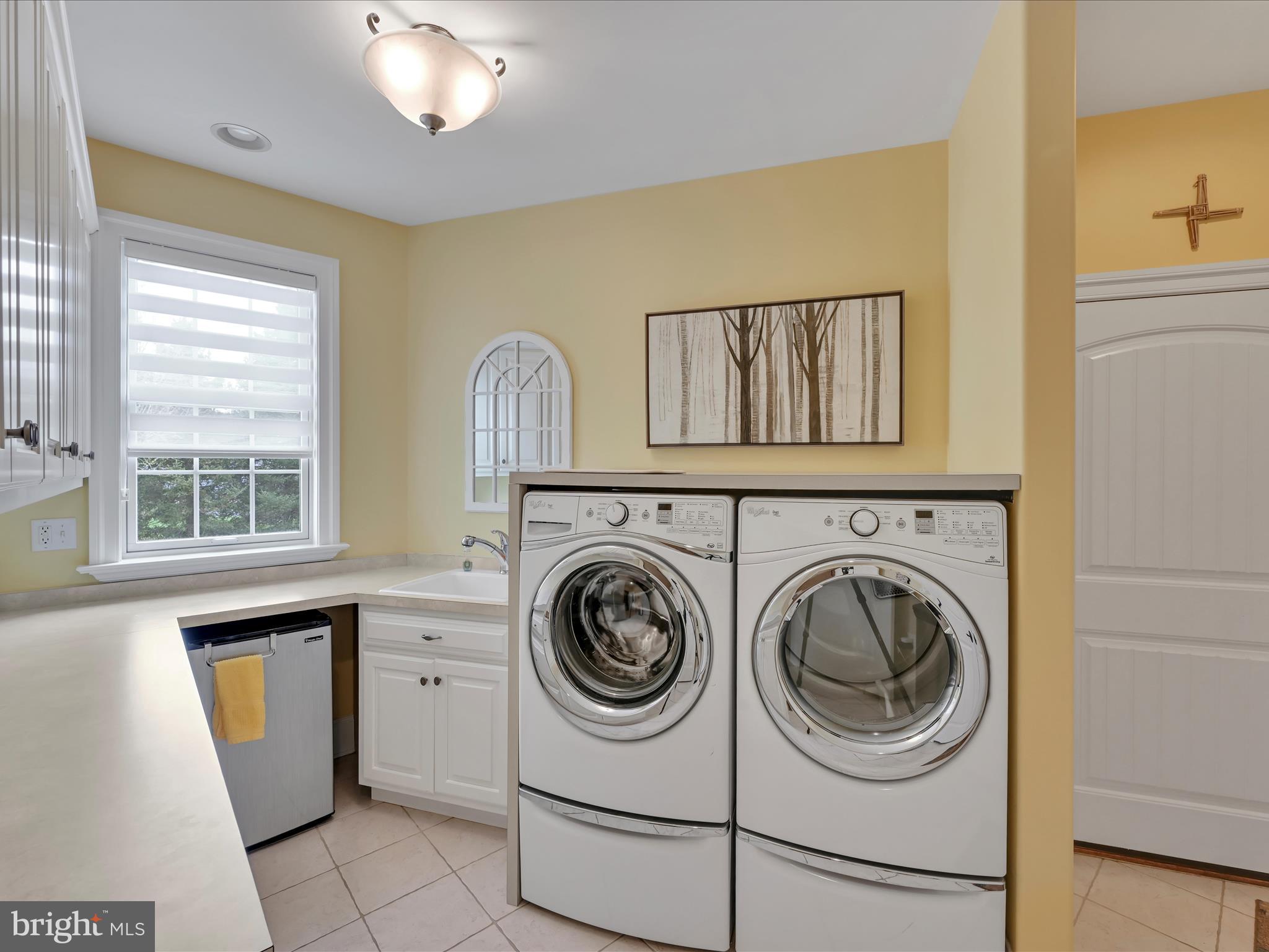 OLDE FIELD - Residential