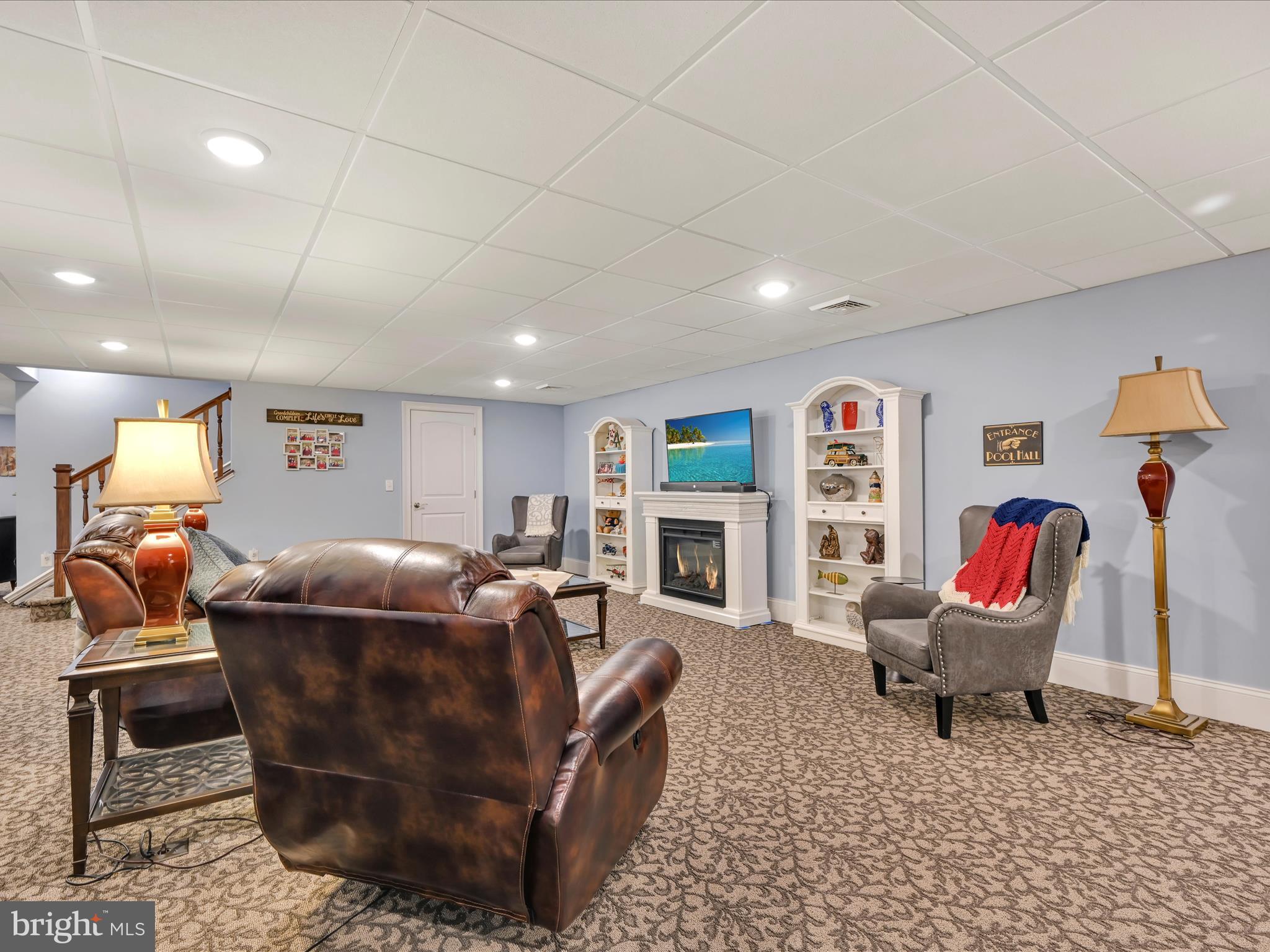 OLDE FIELD - Residential