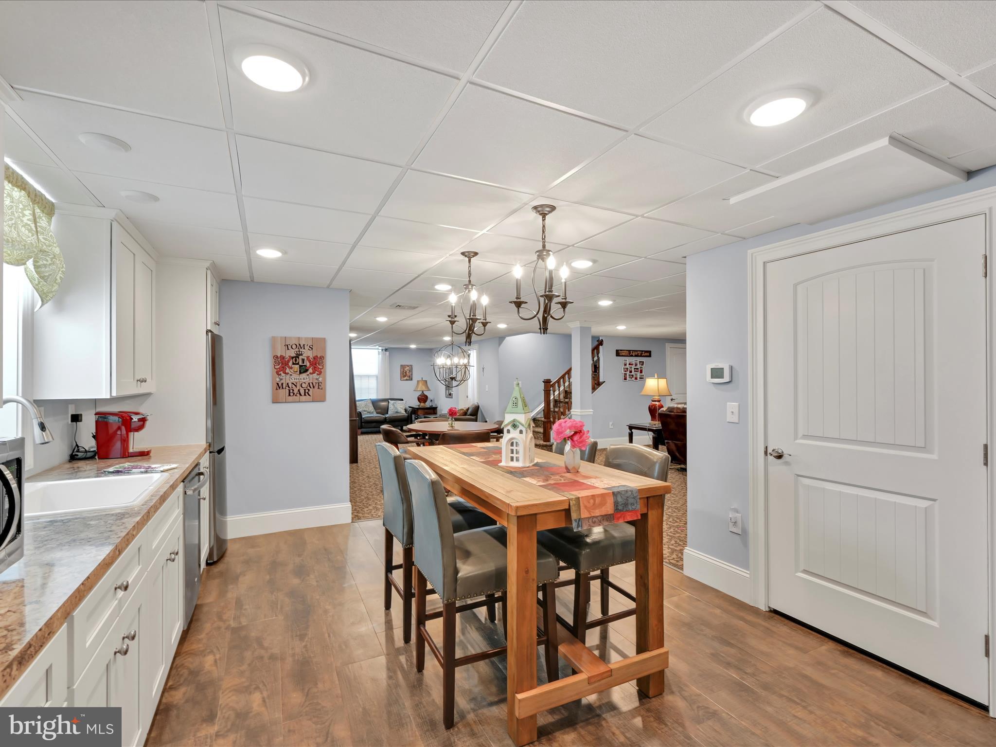 OLDE FIELD - Residential