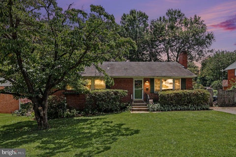 Photo of 7907 Slidell Lane, SPRINGFIELD, VA 22151 (MLS # VAFX2328904)