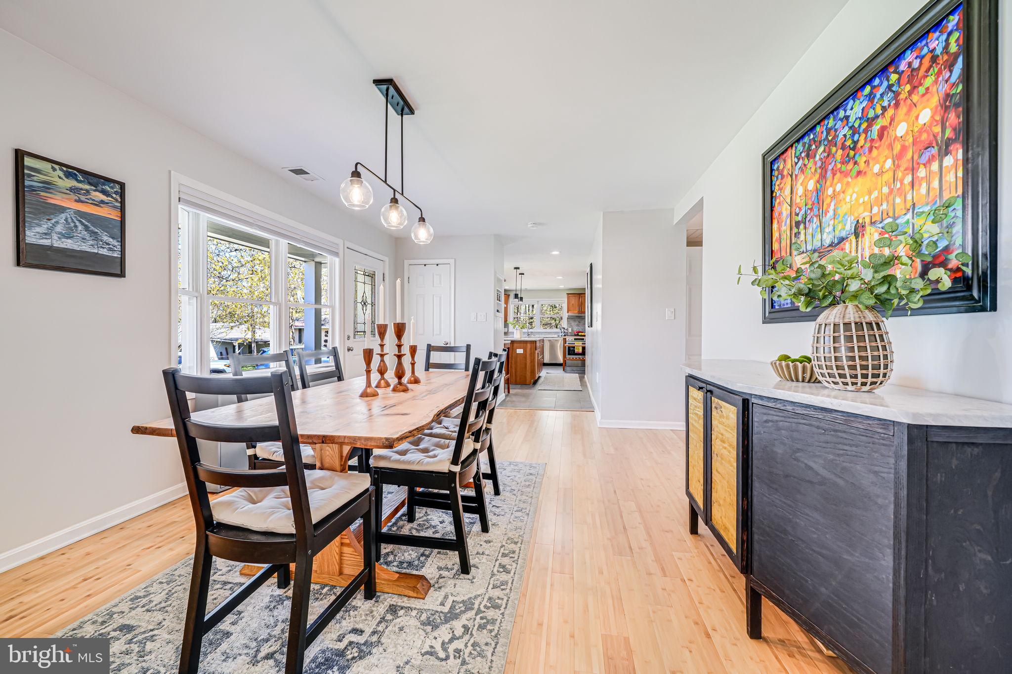 BURGUNDY MANOR - Residential