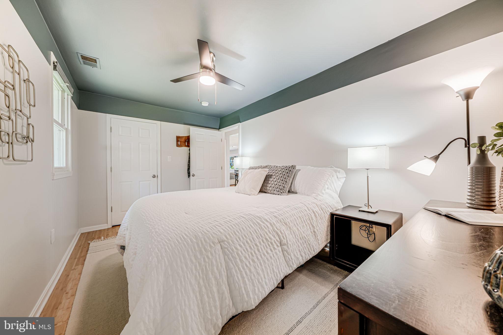 BURGUNDY MANOR - Residential