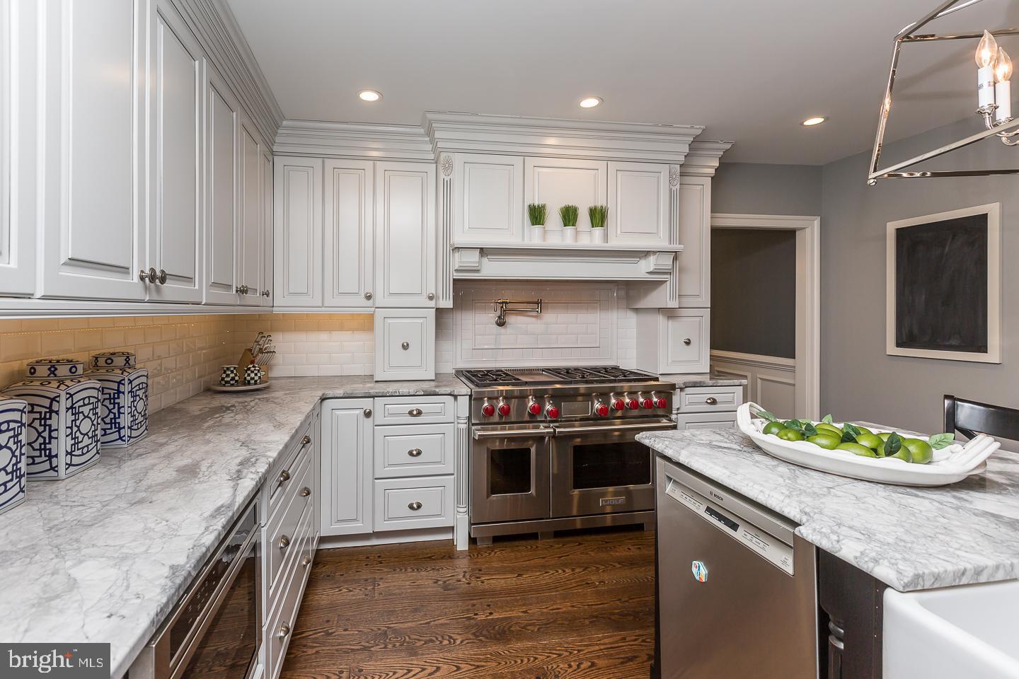 NEWTOWN SQ - Residential