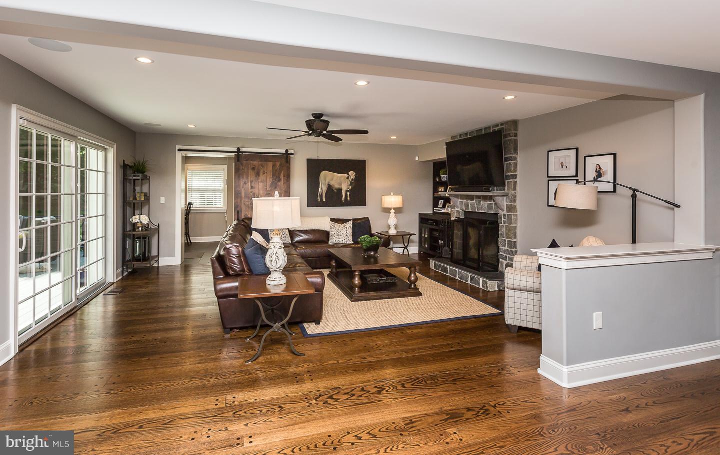 NEWTOWN SQ - Residential