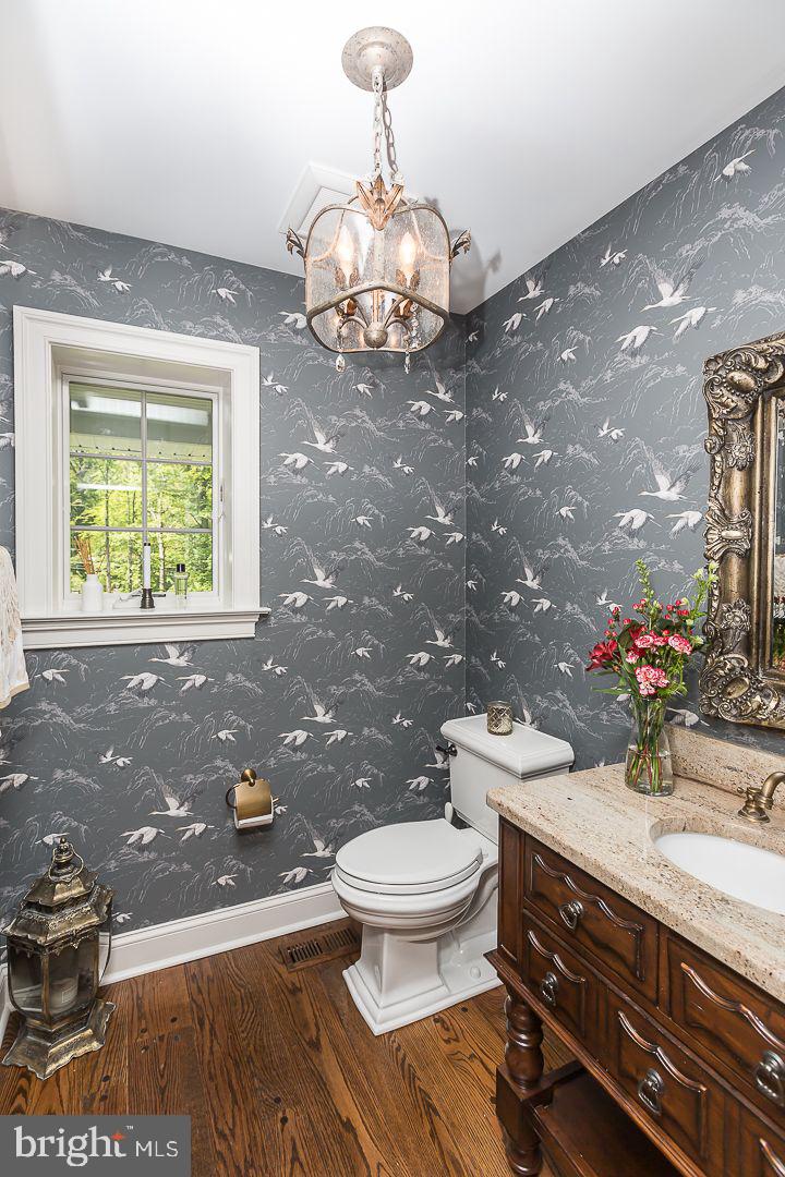 NEWTOWN SQ - Residential