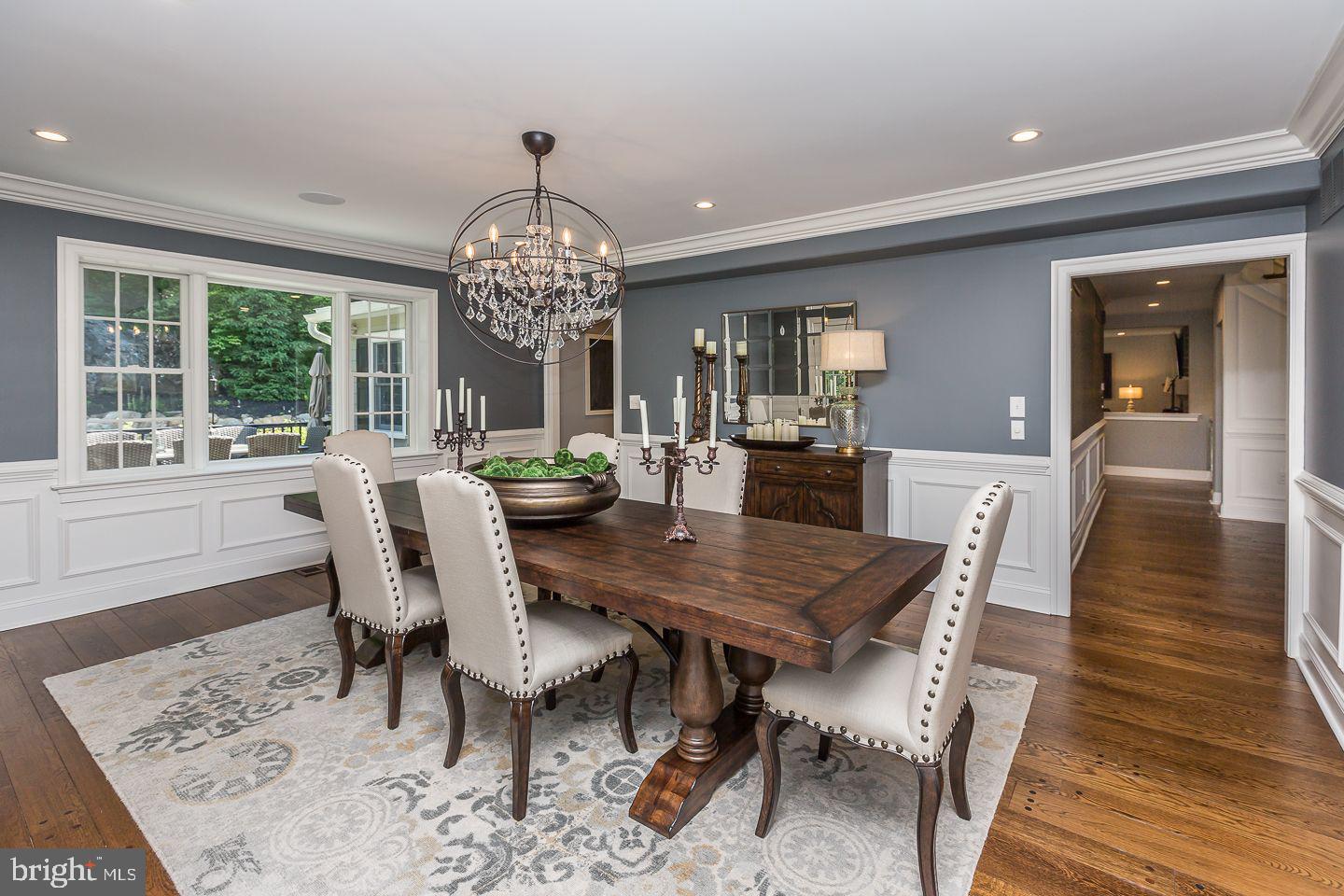 NEWTOWN SQ - Residential