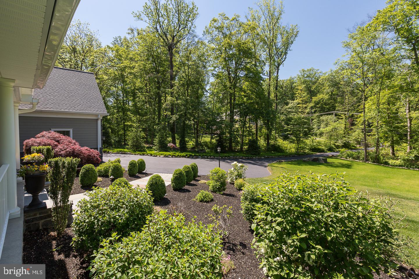 NEWTOWN SQ - Residential