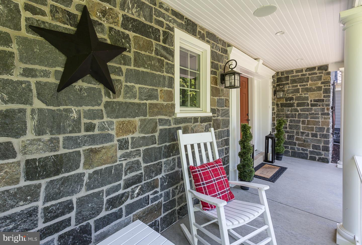 NEWTOWN SQ - Residential