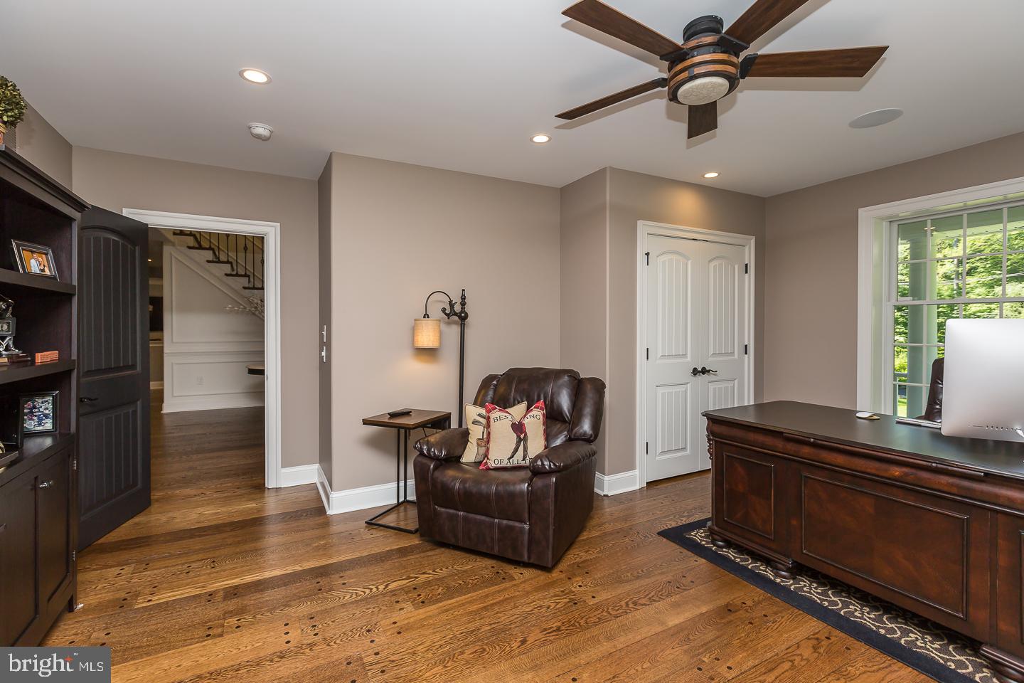 NEWTOWN SQ - Residential