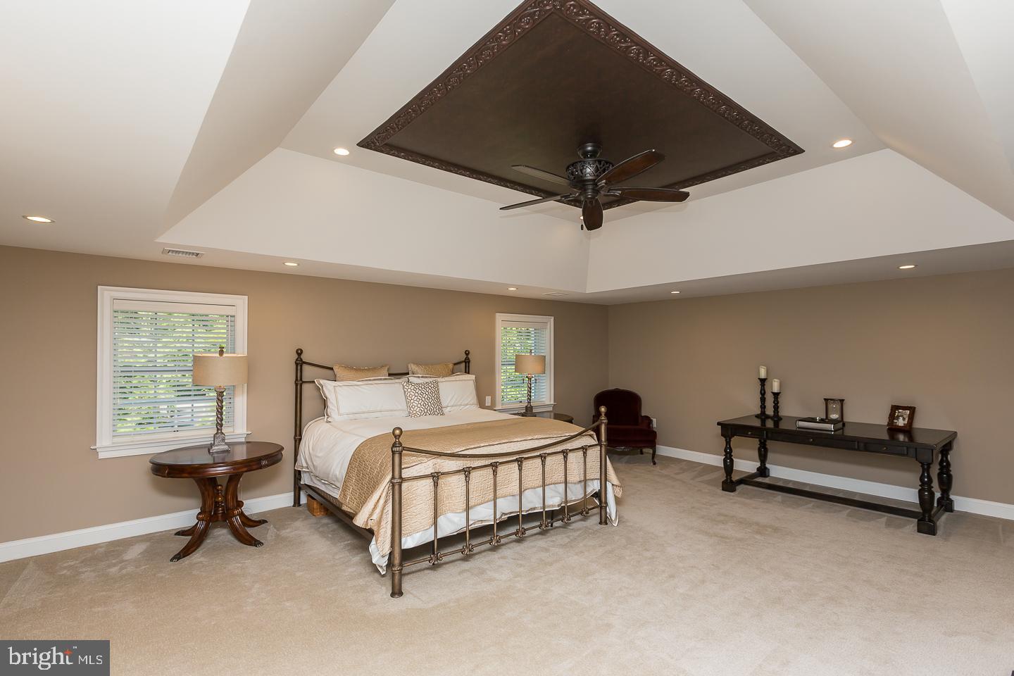 NEWTOWN SQ - Residential