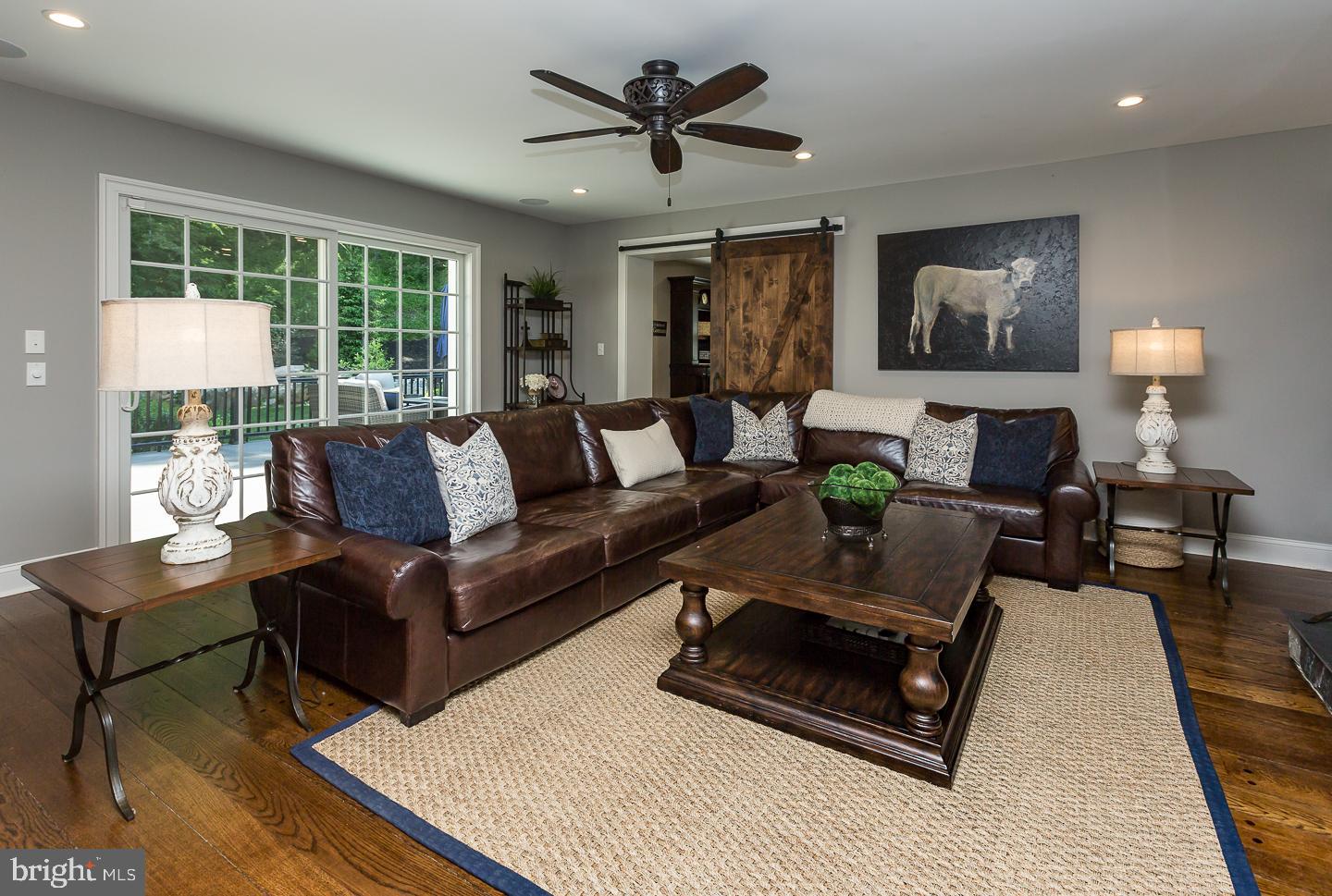 NEWTOWN SQ - Residential