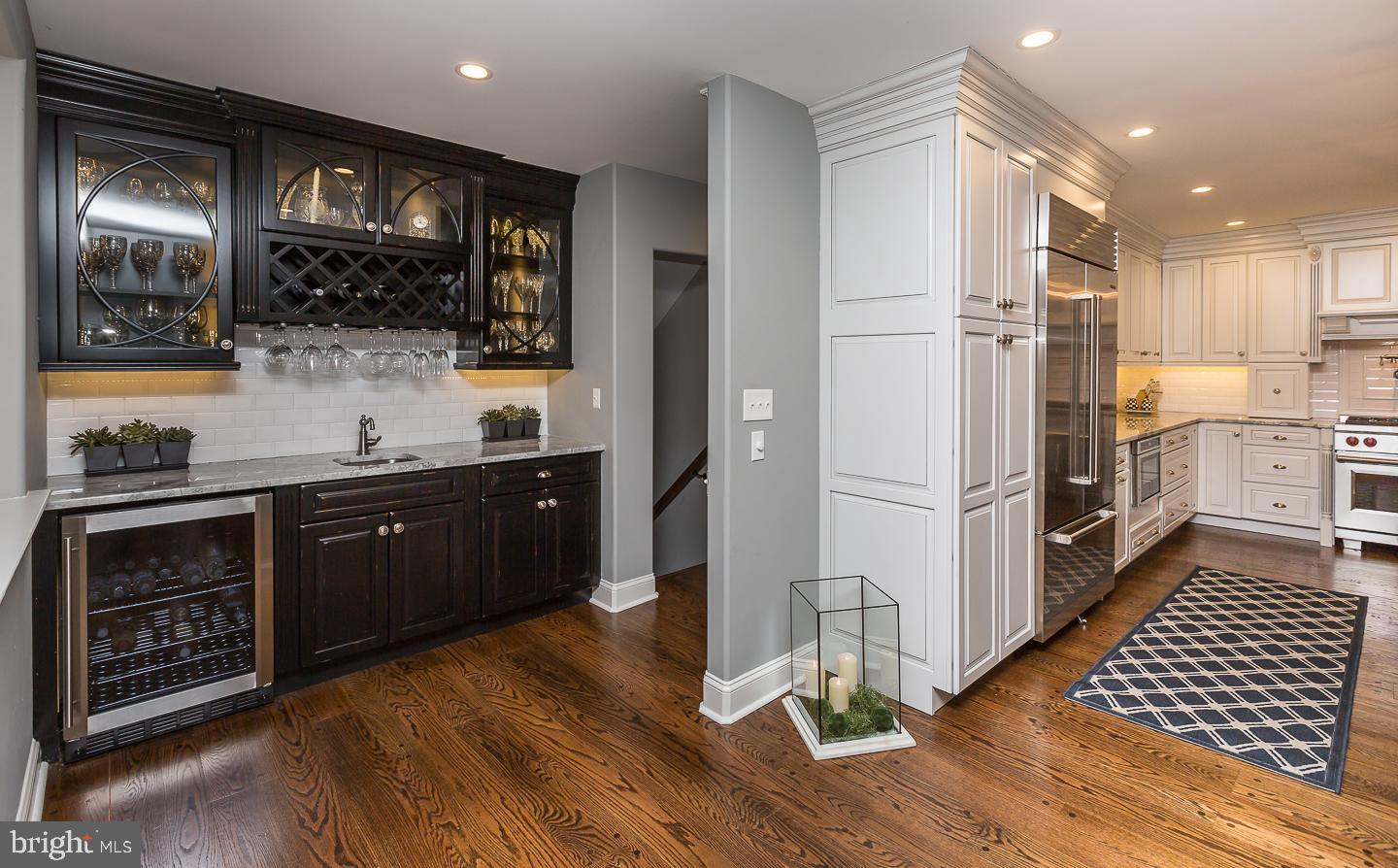 NEWTOWN SQ - Residential