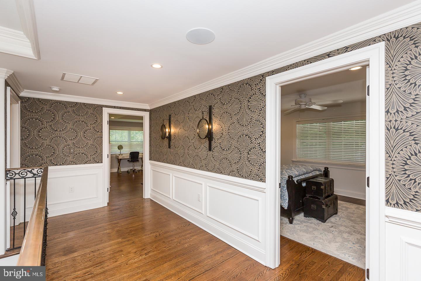 NEWTOWN SQ - Residential