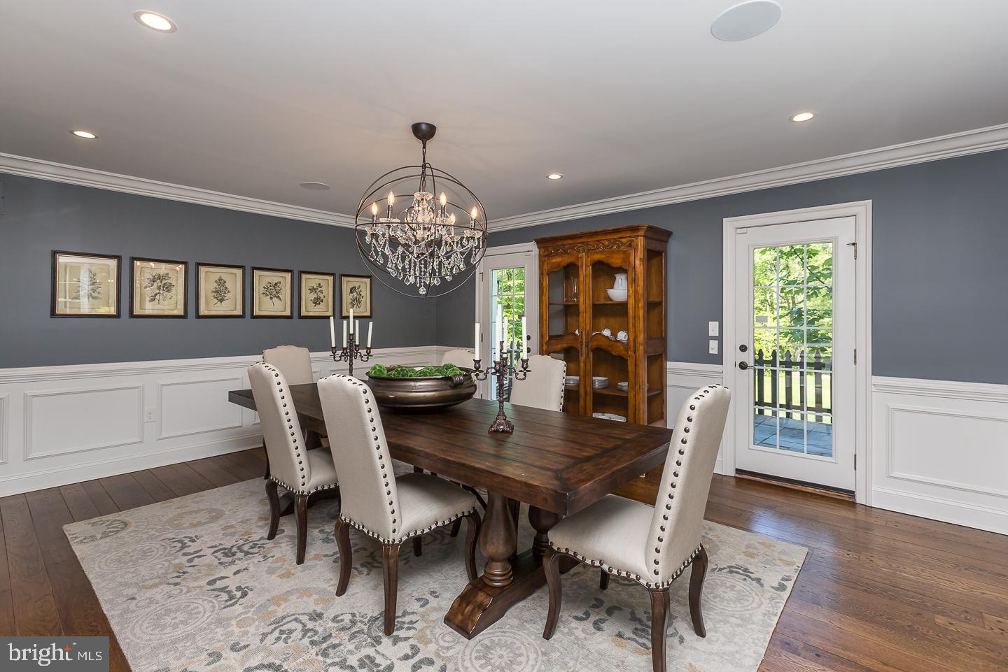 NEWTOWN SQ - Residential