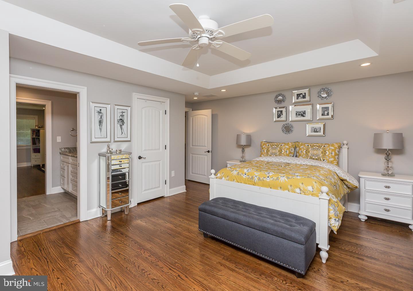 NEWTOWN SQ - Residential