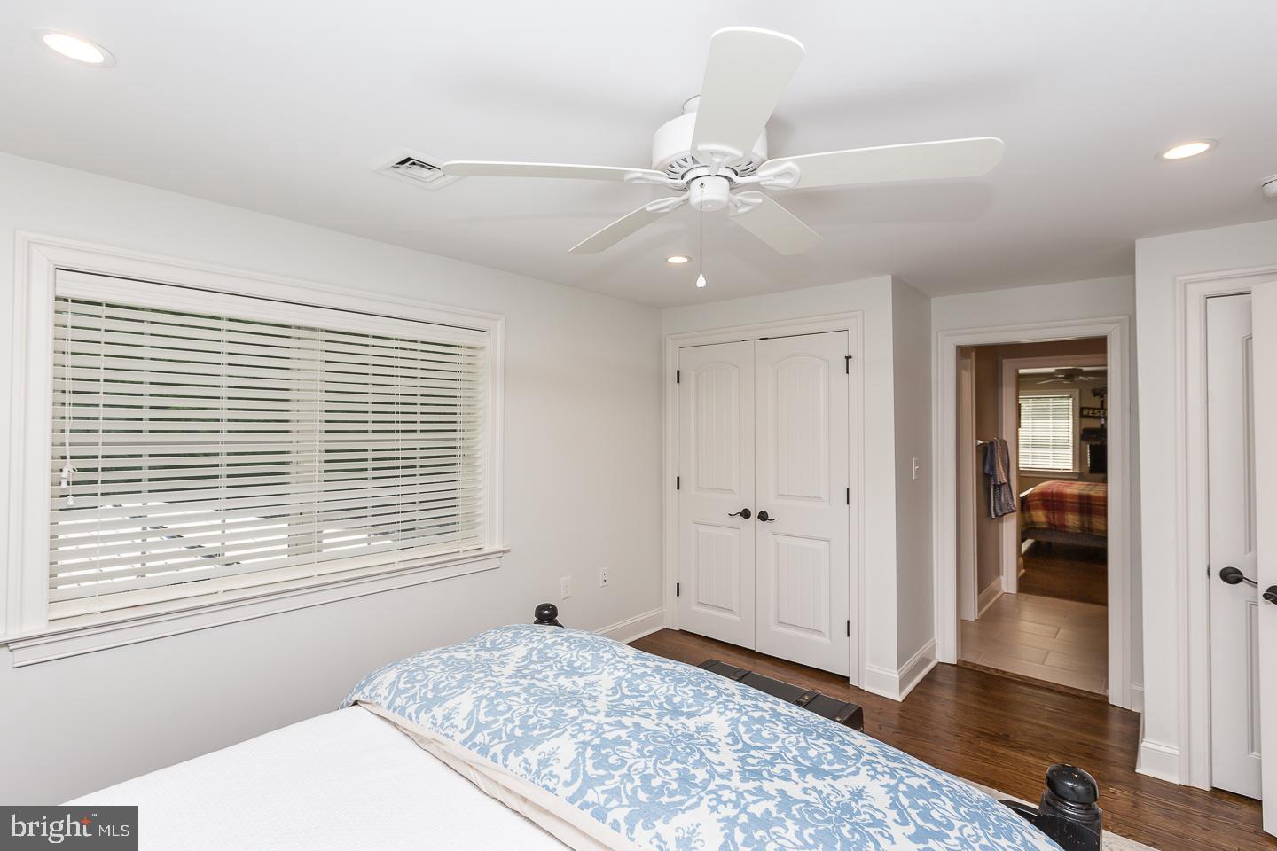 NEWTOWN SQ - Residential