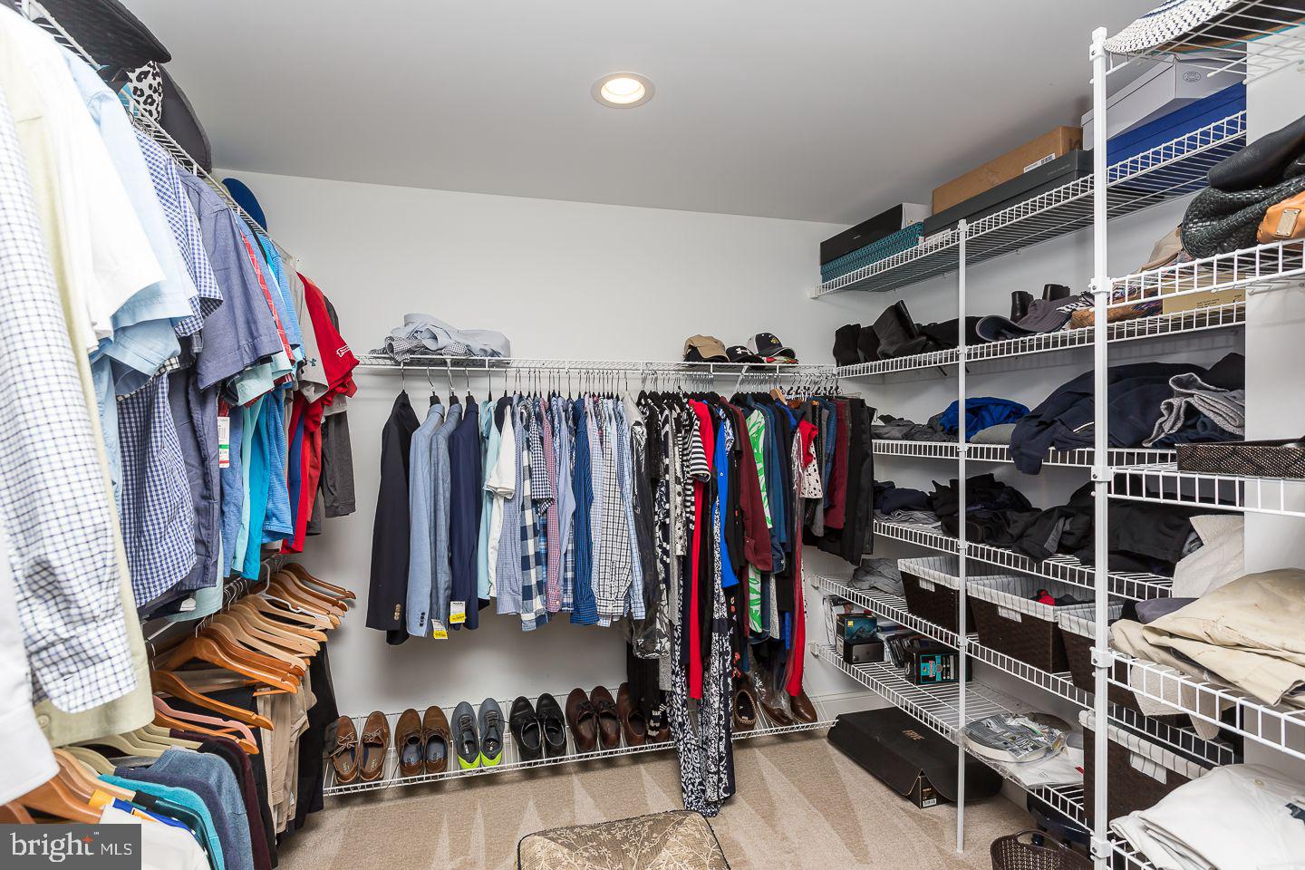 NEWTOWN SQ - Residential