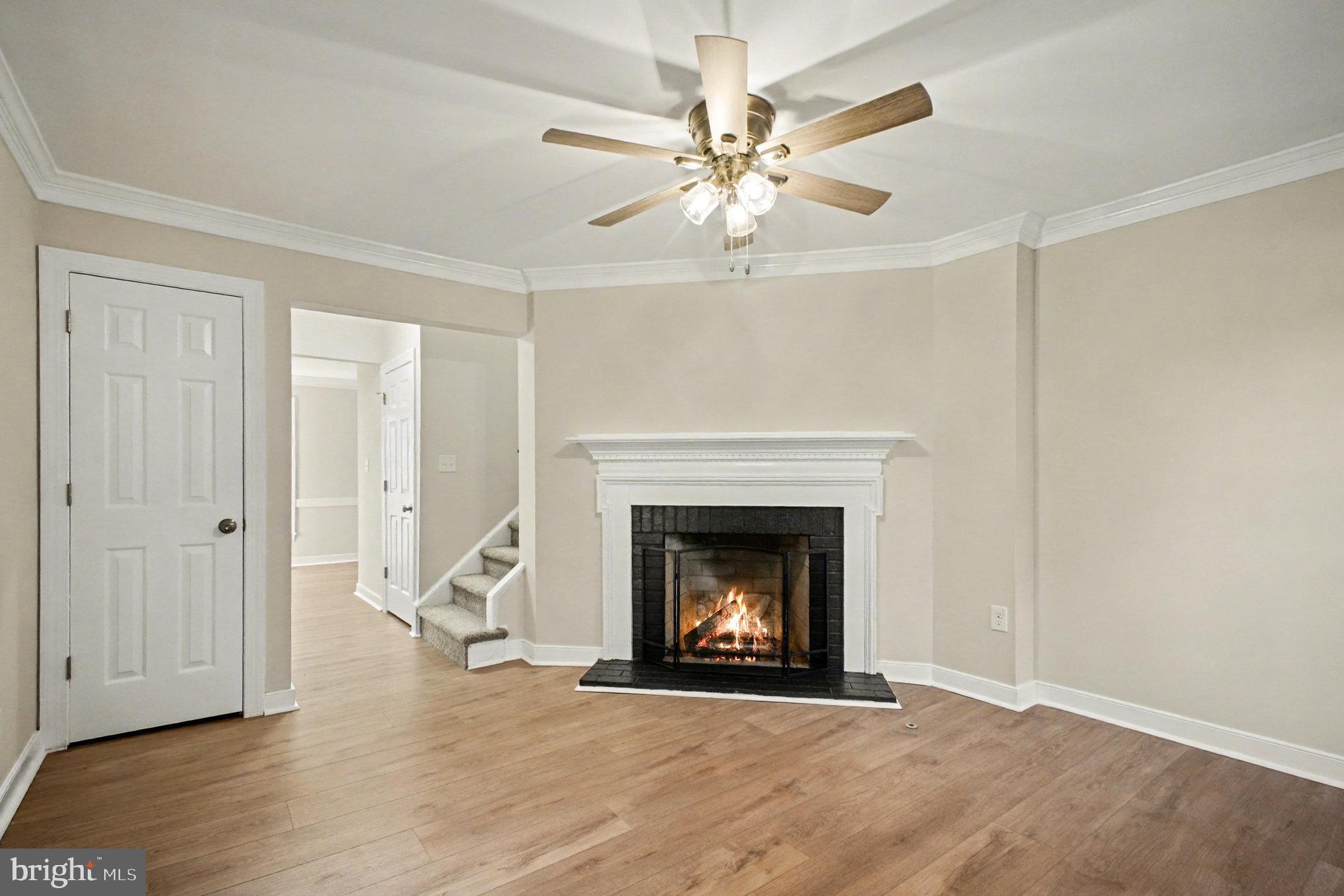 COLLEGE HILL TOWNHOMES - Residential