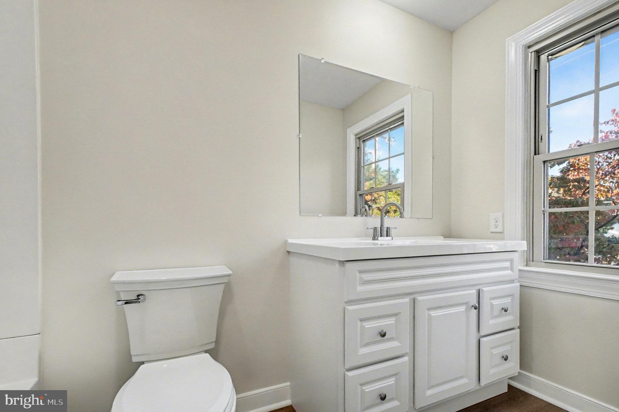 COLLEGE HILL TOWNHOMES - Residential