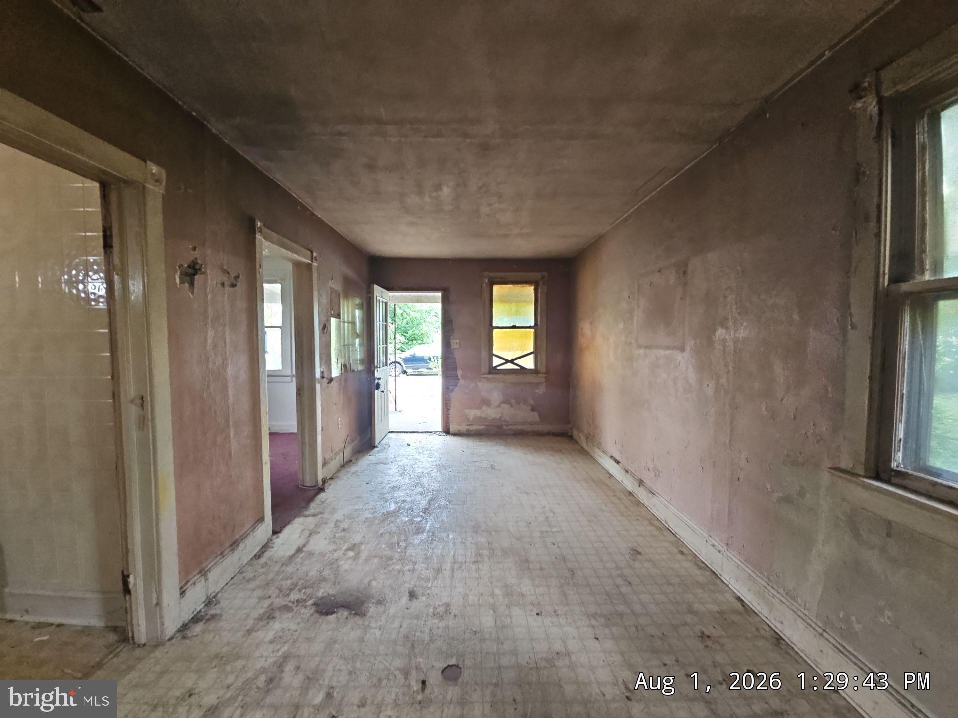 25 CHESTER AVENUE