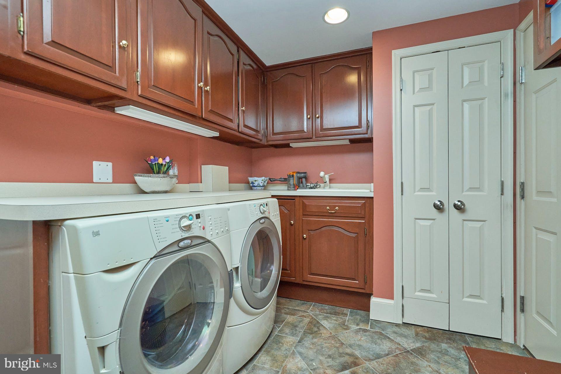 LYNWOOD - Residential