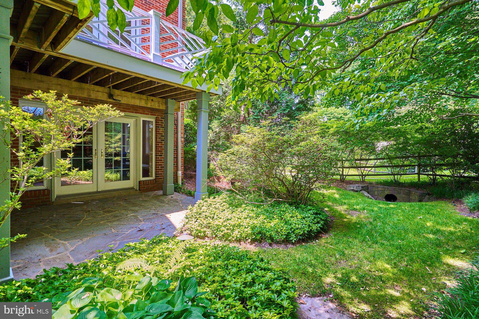 LYNWOOD - Residential