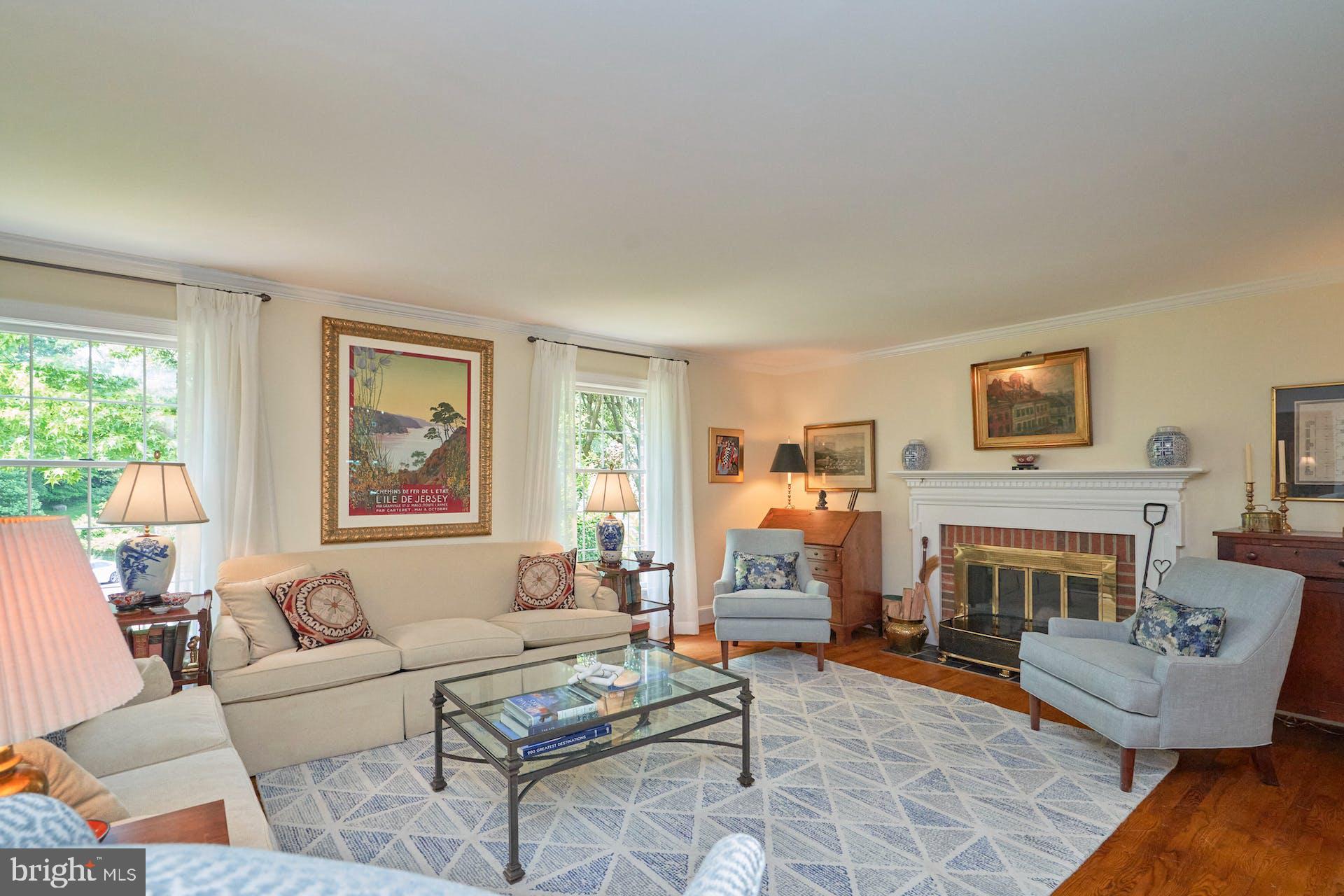 LYNWOOD - Residential