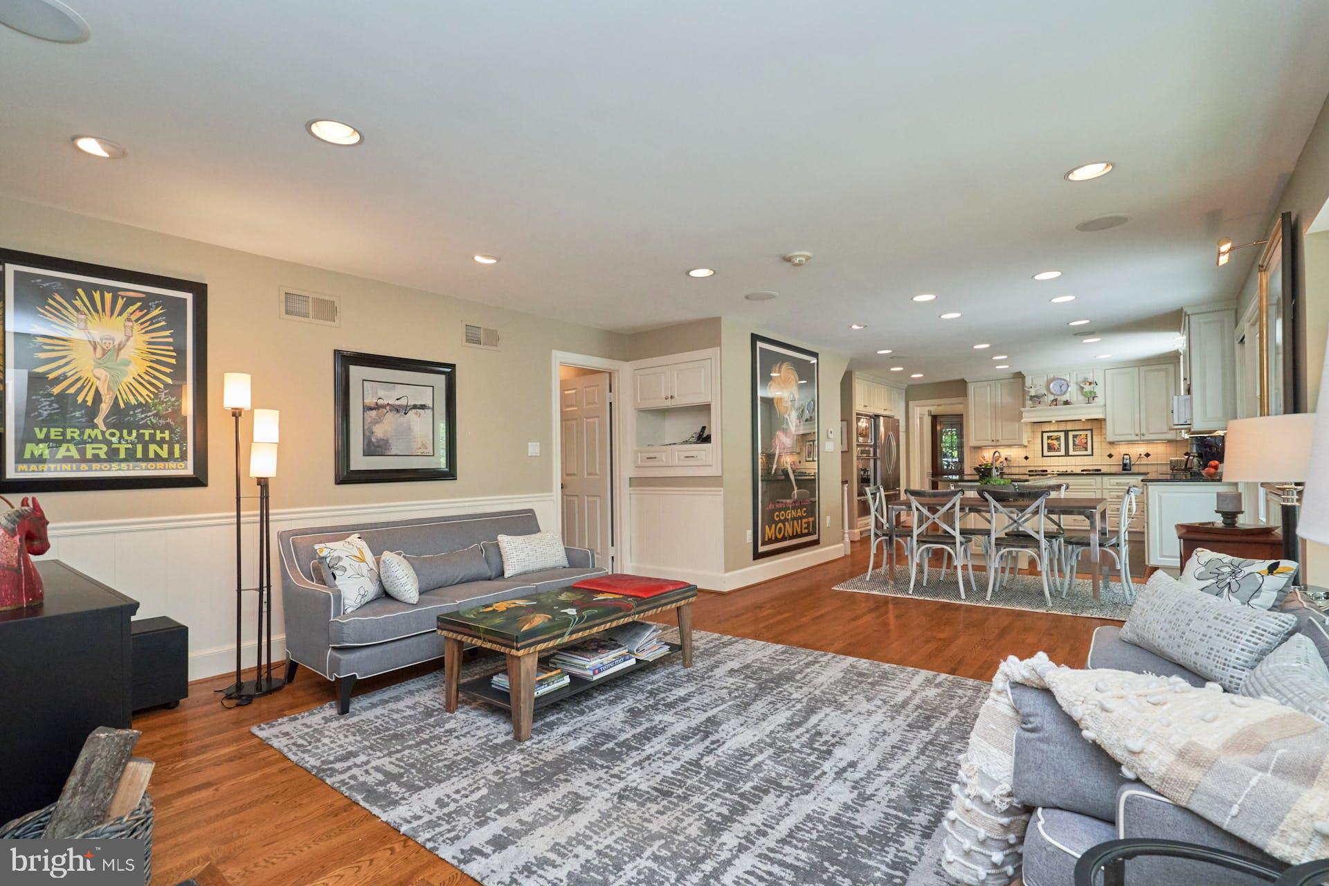 LYNWOOD - Residential