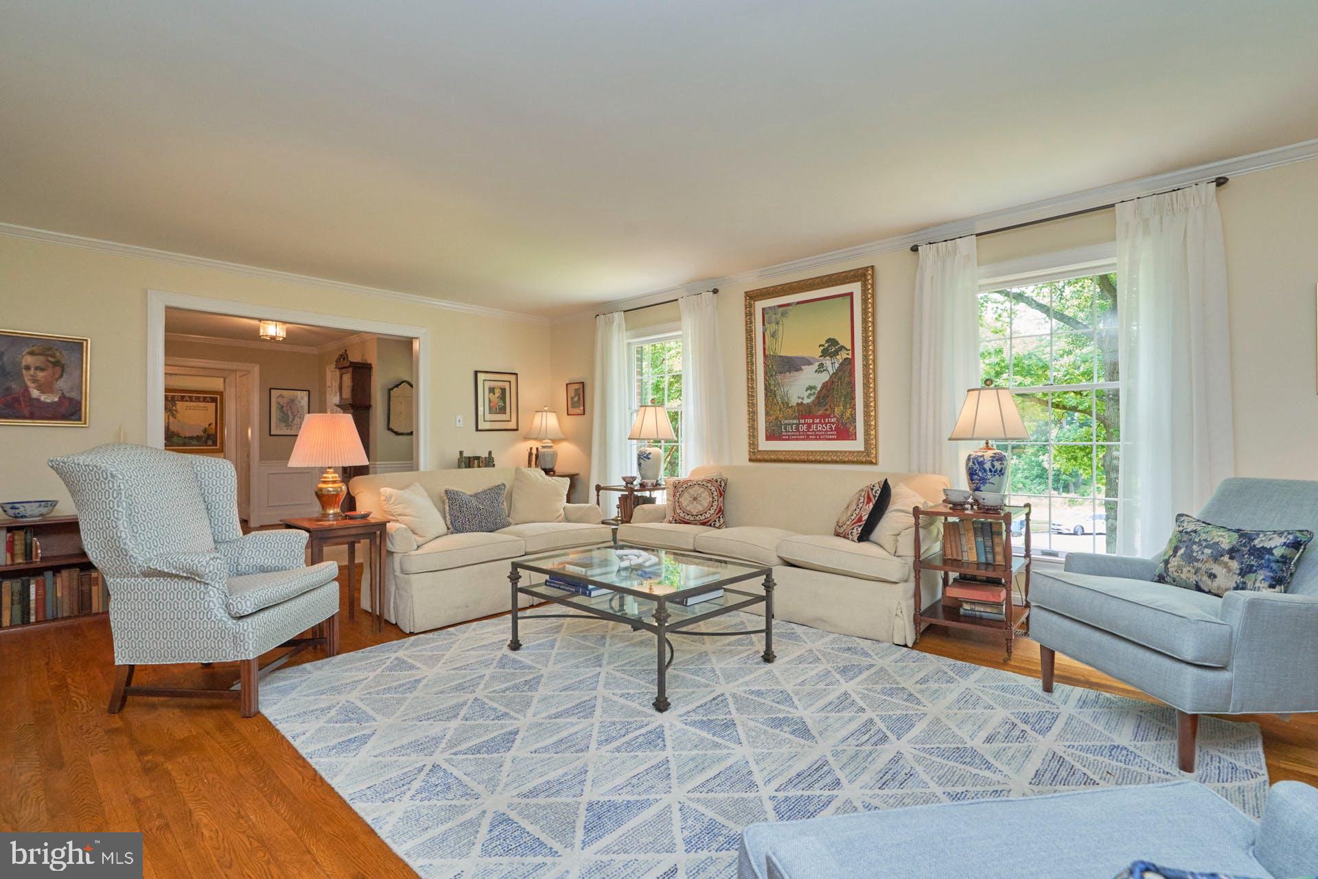 LYNWOOD - Residential