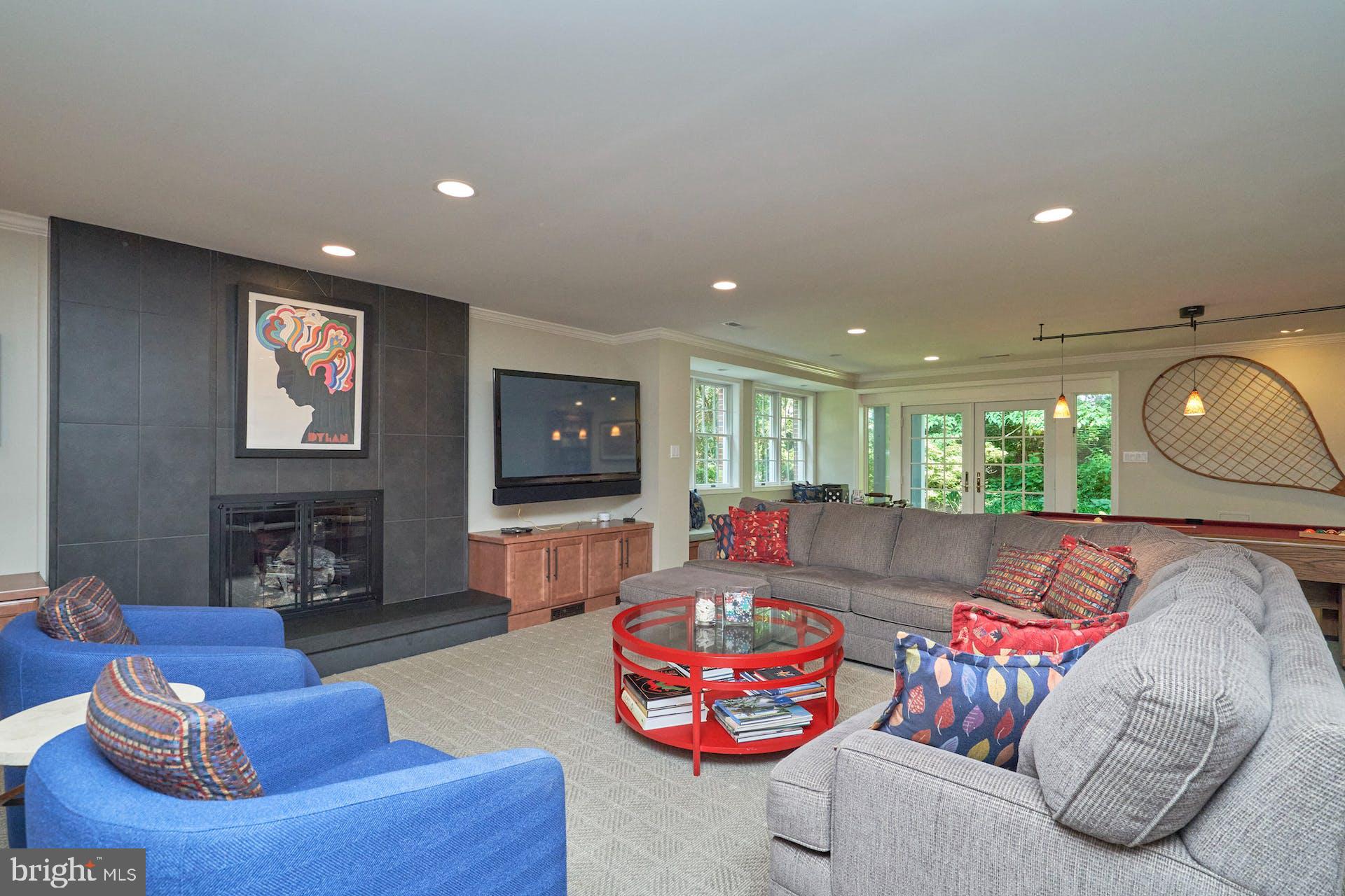 LYNWOOD - Residential