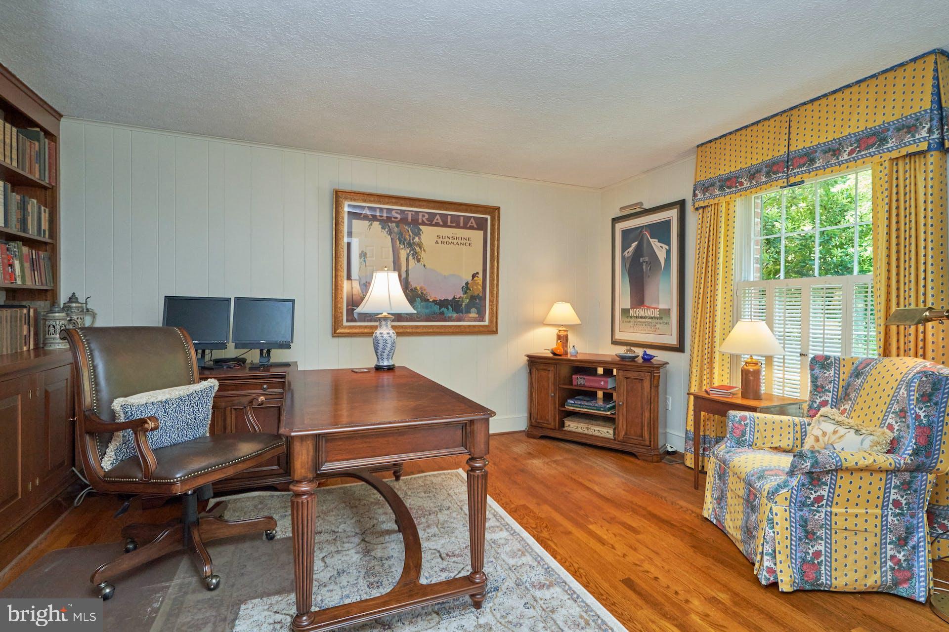 LYNWOOD - Residential