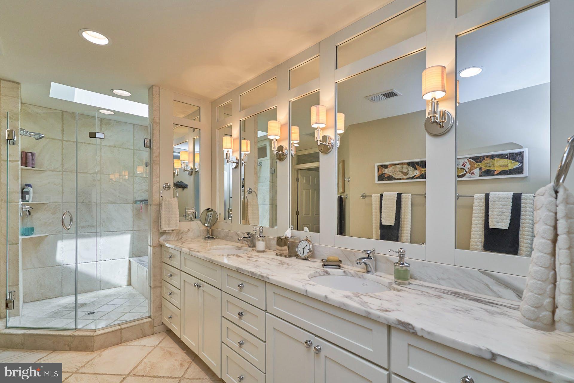 LYNWOOD - Residential