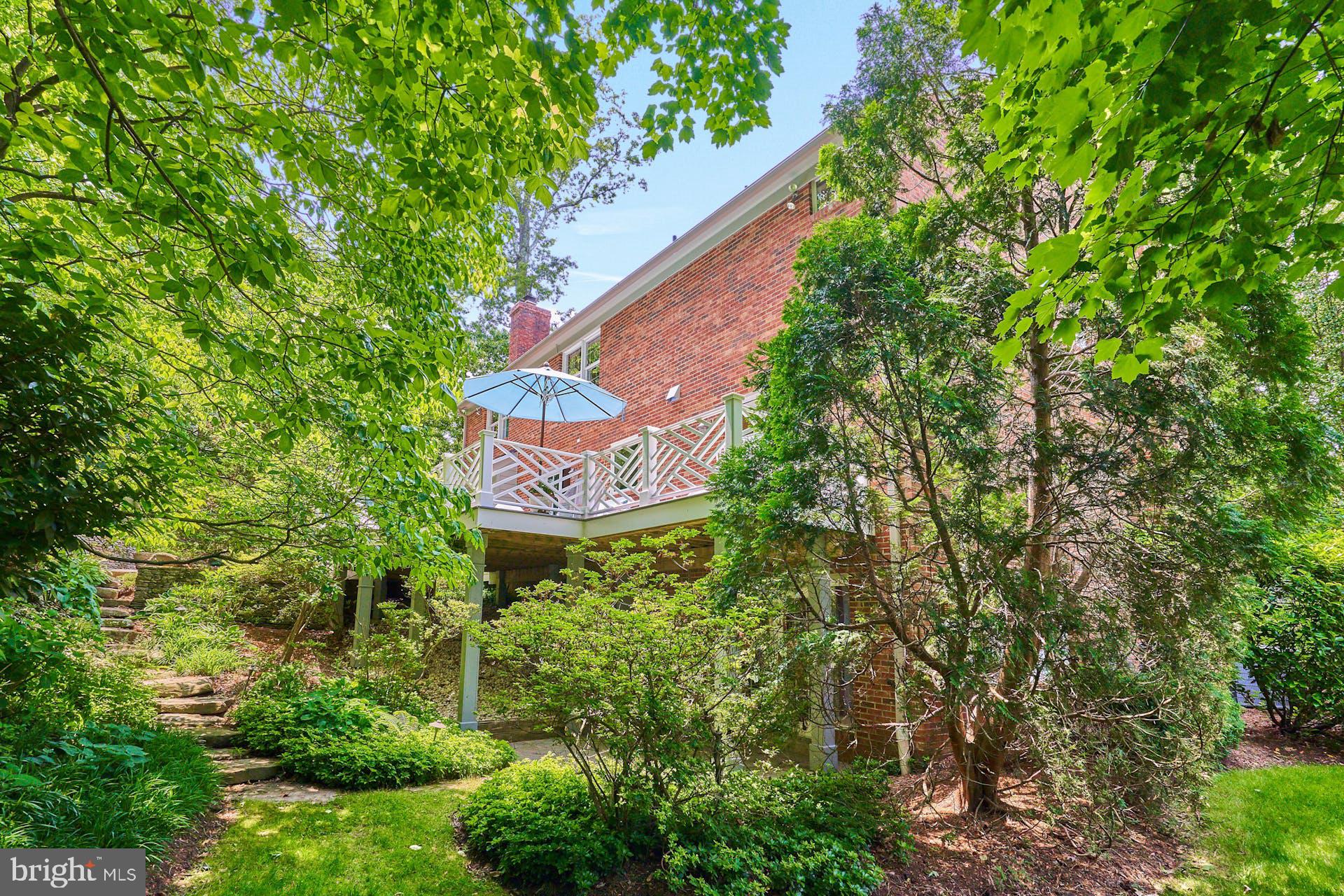 LYNWOOD - Residential