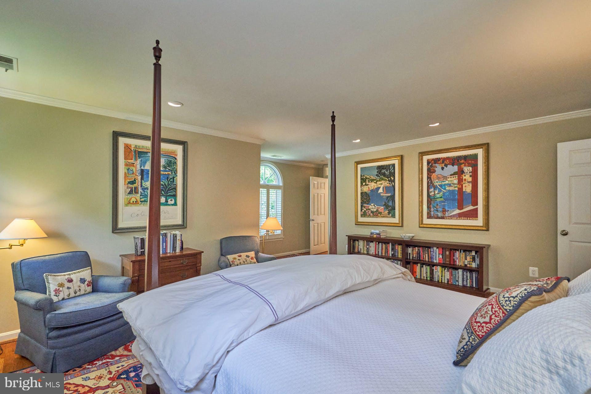 LYNWOOD - Residential