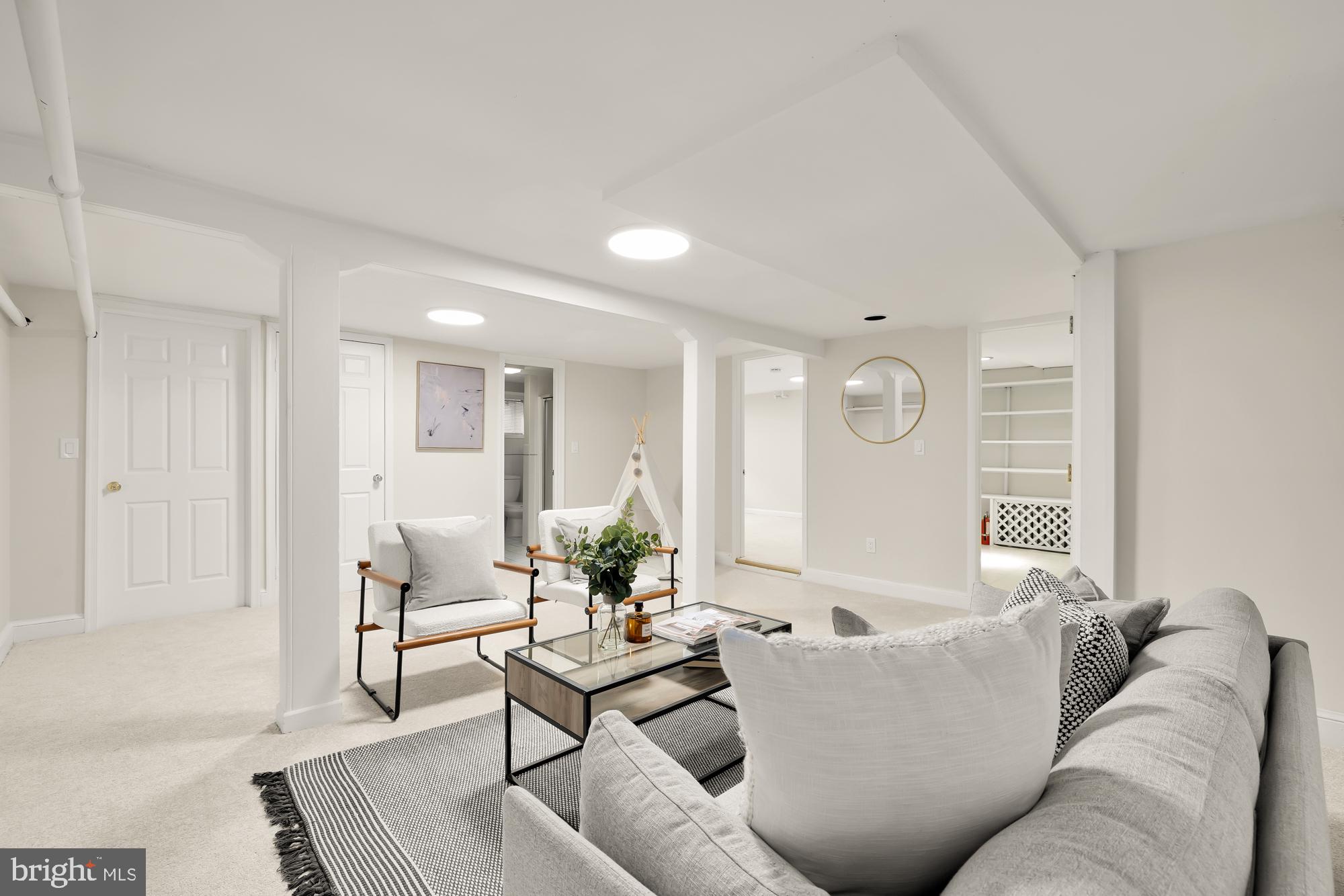 WESTBORO - Residential