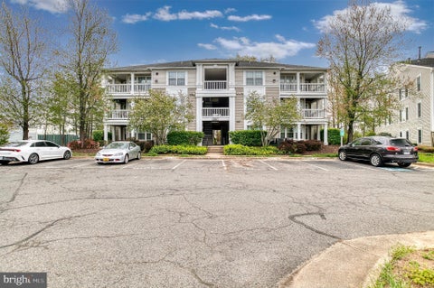 Condo For Sale - 8107 Lacy Drive #102<br/> MANASSAS, VA 20109