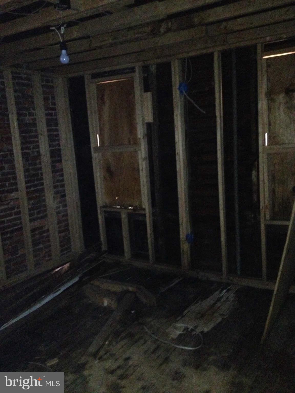 COLD SPRING NEWTOWN - Residential